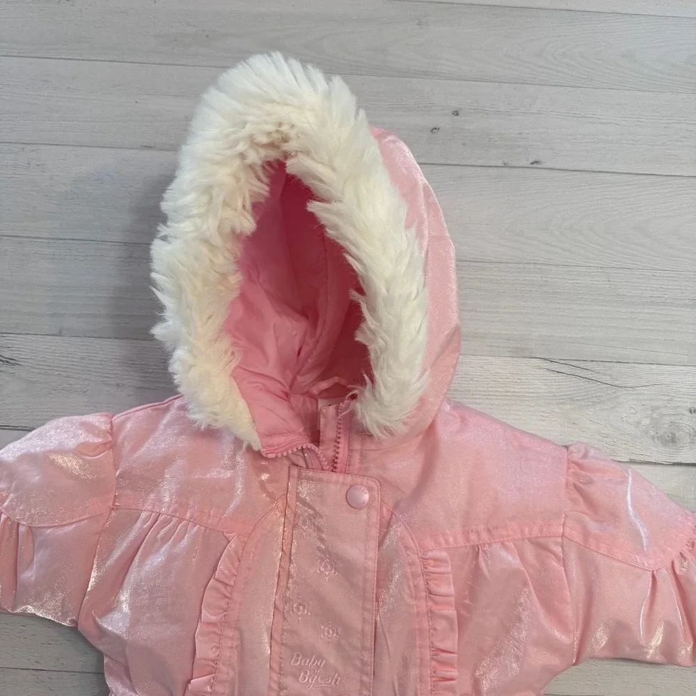 OshKosh B'Gosh baby girls pink shimmer‎ bunting snowsuit 6/9 months